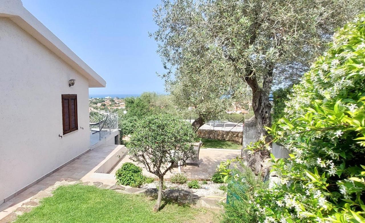 Iss Travel, Sea View Apartment Il Corbezzolo - Ground Floor With Air-Condition San Teodoro  Eksteriør billede